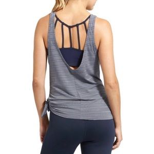 Athleta Max Out Chi Tank